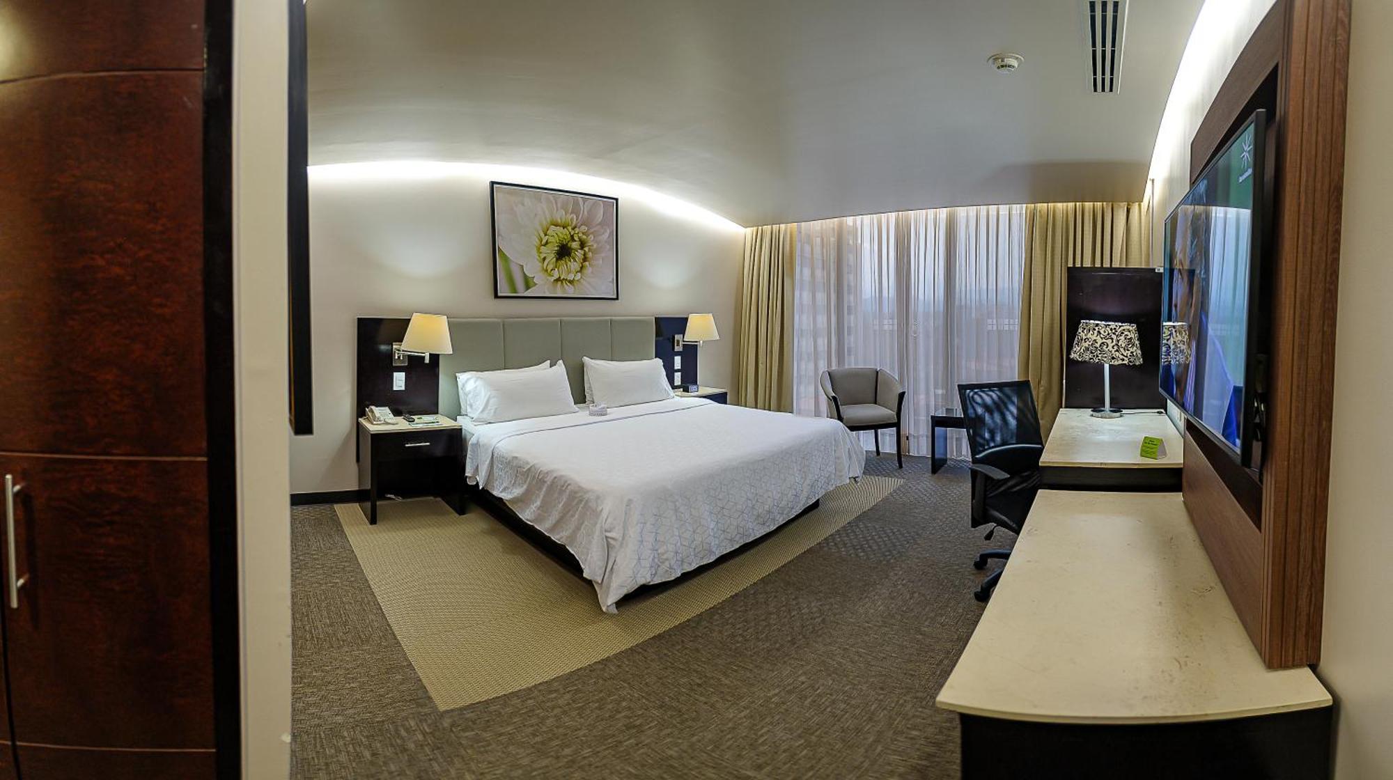 Holiday Inn Hotel & Suites Mexico Medica Sur By Ihg Екстериор снимка