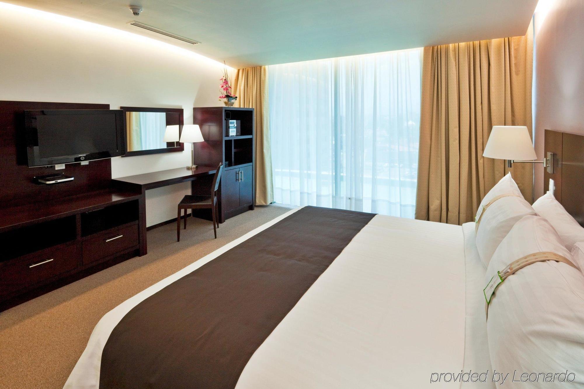 Holiday Inn Hotel & Suites Mexico Medica Sur By Ihg Екстериор снимка